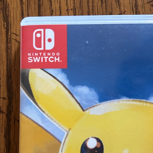 Nintendo Pokémon: Let's Go, Pikachu! - Yellow and Blue - Picture 2 of 5